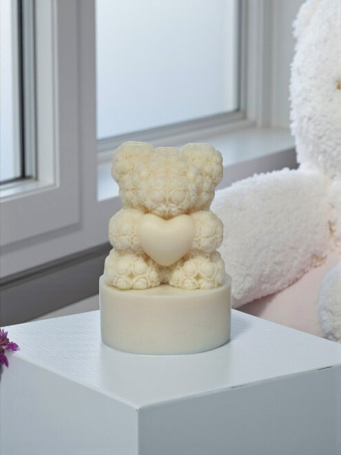 Rosebear heart Candle