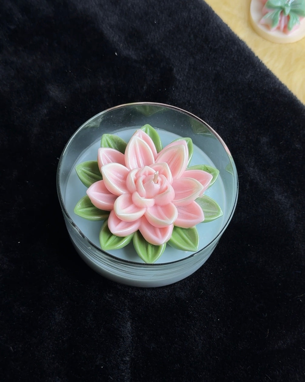 Lotus Candle