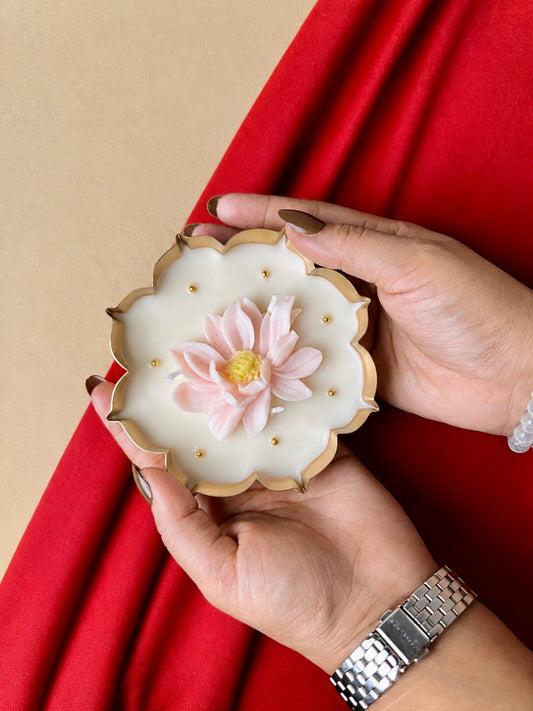Lotus Urli Candle
