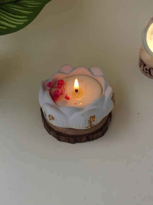 Lotus Candle