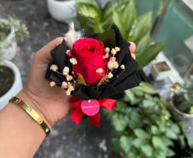 Radiant Black Rose Mini Bouquet